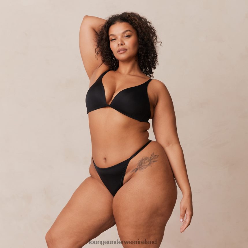 Lounge Underwear Women Light Non-wire Plunge T-shirt Bra & Thong/Briefs Set F2H42Z226 Black