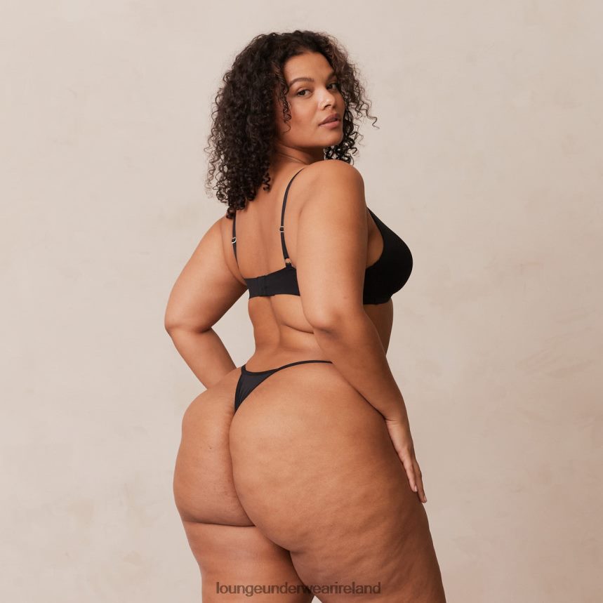 Lounge Underwear Women Light Non-wire Plunge T-shirt Bra & Thong/Briefs Set F2H42Z226 Black