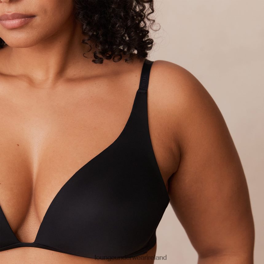 Lounge Underwear Women Light Non-wire Plunge T-shirt Bra & Thong/Briefs Set F2H42Z226 Black