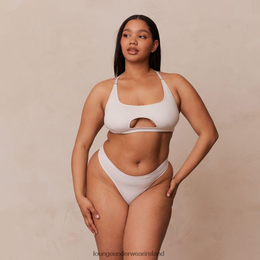 Lounge Underwear Women Seamless Bra & Thong/Briefs Set F2H42Z220 Cream